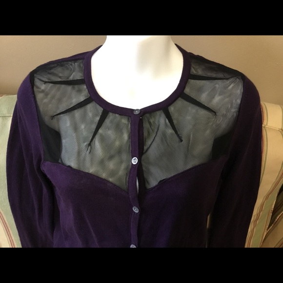 GAP Sweater. - Picture 2 of 4